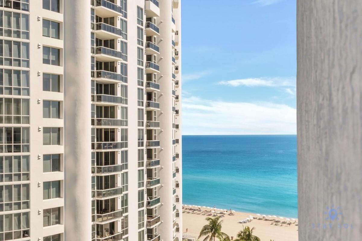 Hotel Luxury Bayfront Studio With Balcony Amazing Pool Sunny Isles Beach Zewnętrze zdjęcie